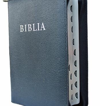 Biblia (Revideált Új Fordítás, Középméretű, Cipzáras, Bőrtokban)