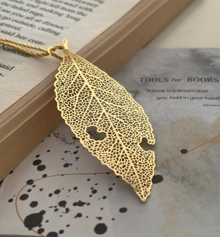 Könyvjelző (16534) - Lyukas Levél