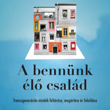 A Bennünk Élő Család
