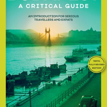 Budapest - A Critical Guide (10. Felújított Kiadás, Angol)